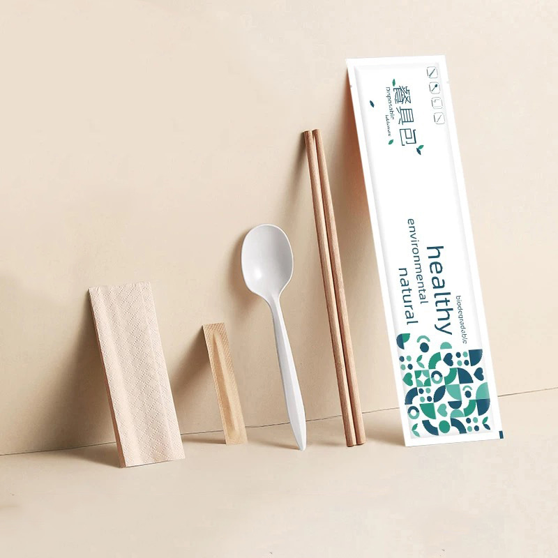 Palillos de bambú disponibles con el sistema de película de papel degradable de los cubiertos de la servilleta de mesa de la cuchara del almidón de maíz